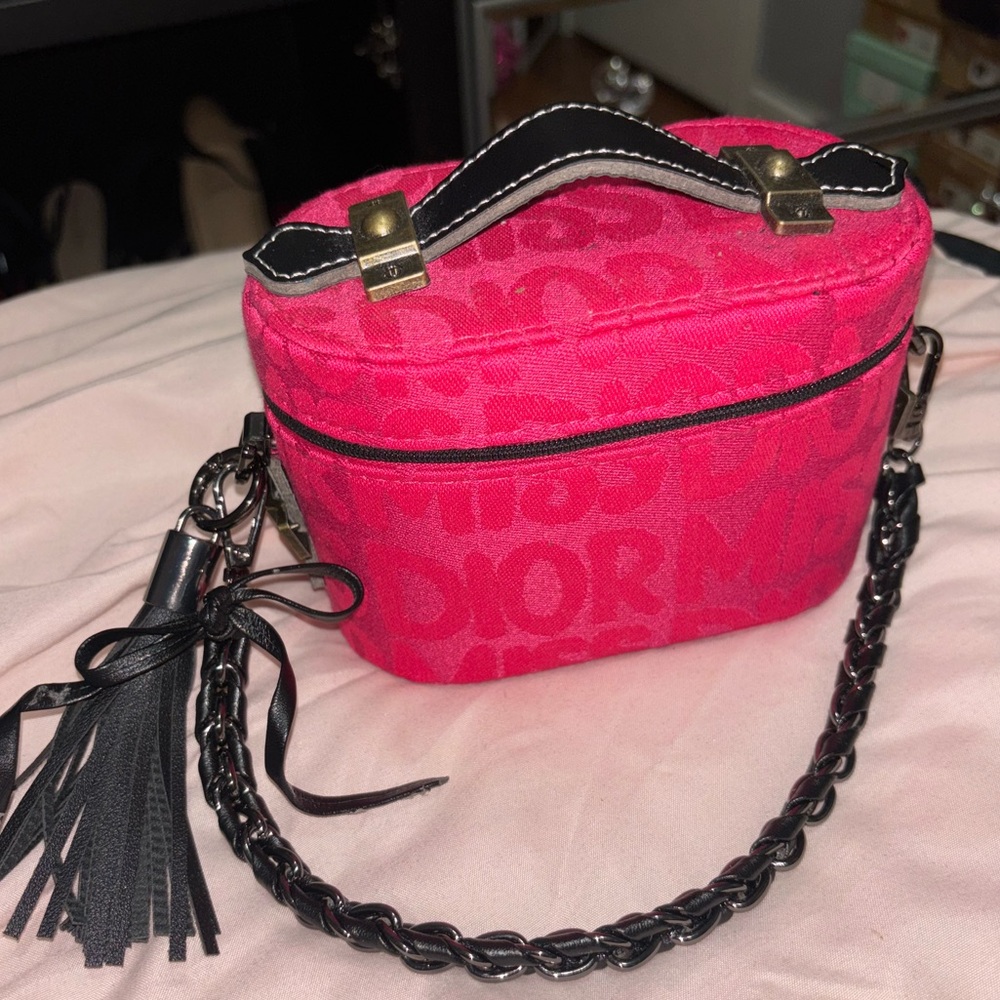 Dior, Miss Dior mini vanity in a vibrant pink, Custom top handle.